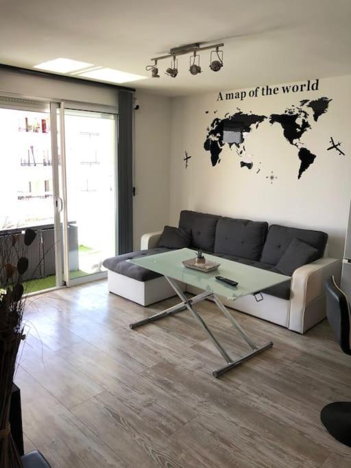 Bord Canal Tranquillite Demain Nous Appartient Apartment *